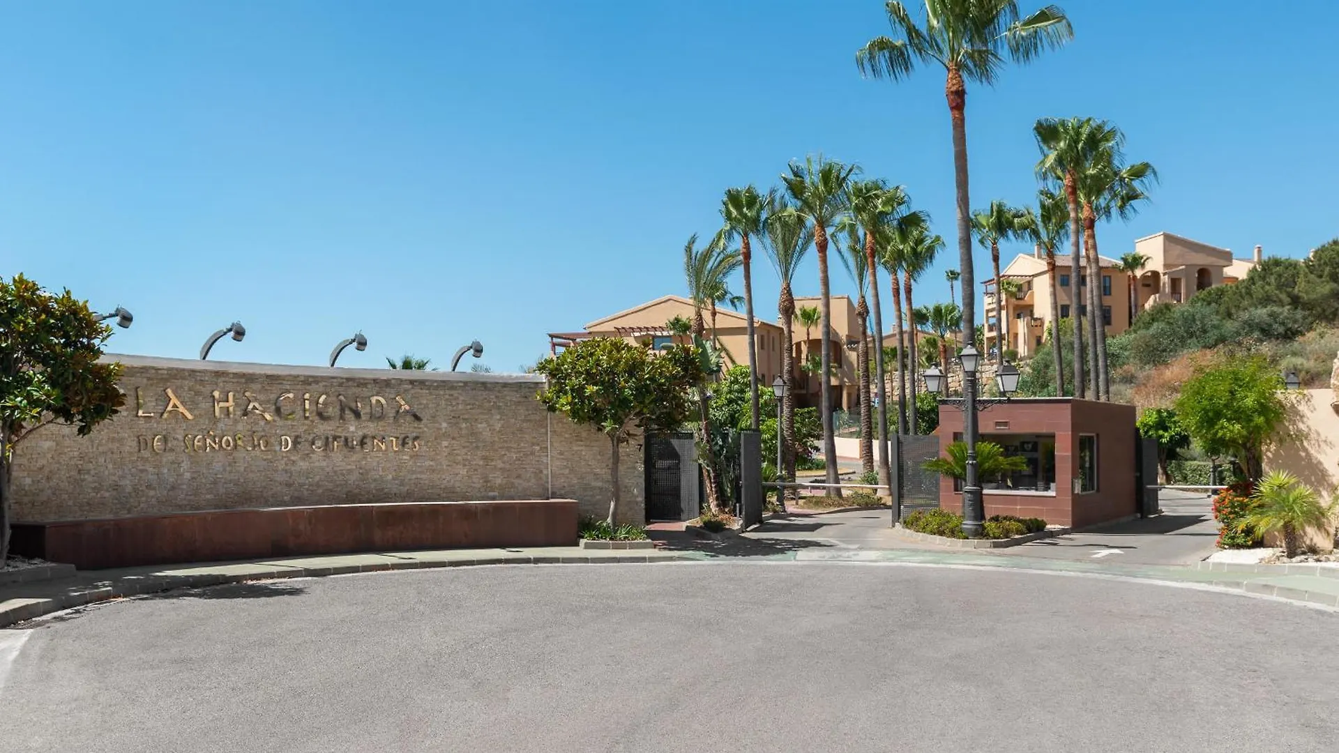 Beautiful Penthouse With Ethnic Interiors Apartment Estepona 0*,