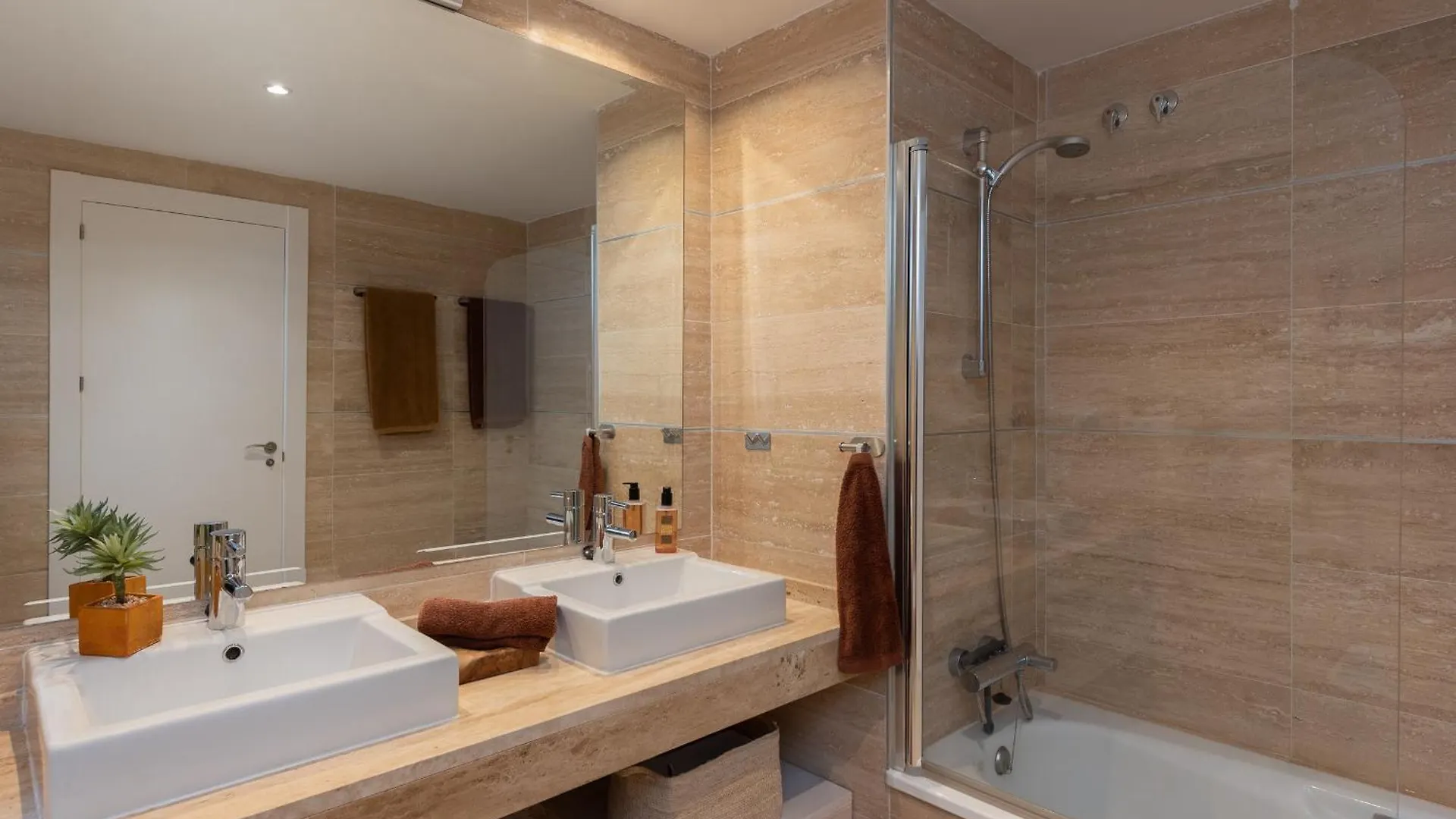 Beautiful Penthouse With Ethnic Interiors Apartment Estepona 0*,  Spain